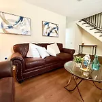 Charming 3Br 1.5Ba Cozy Haven