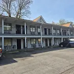 Woodberry Inn & Suites By Oyo Rome