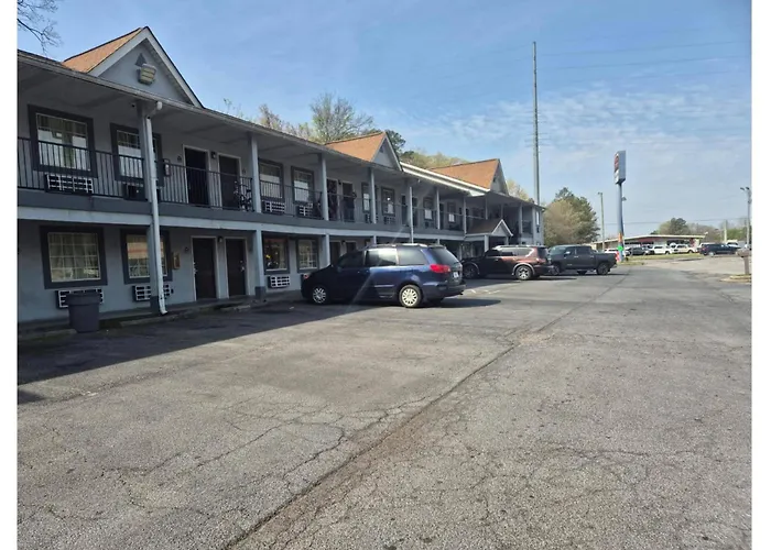 Woodberry Inn & Suites By Oyo Rome