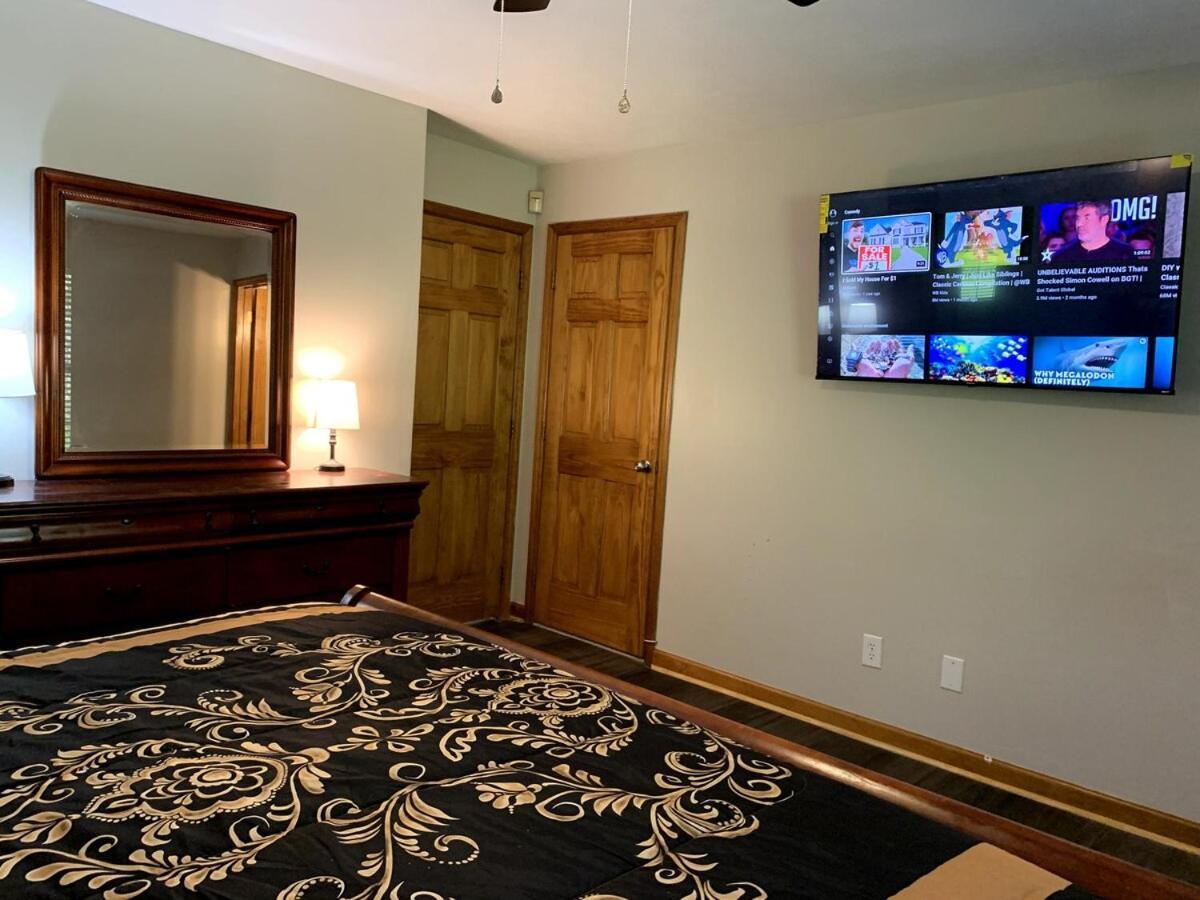 2 Bed 2 Bath Lovely West Apartment Rome