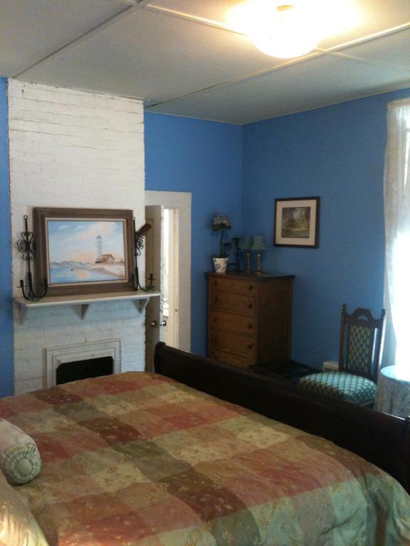 The Claremont House Bed & Breakfast